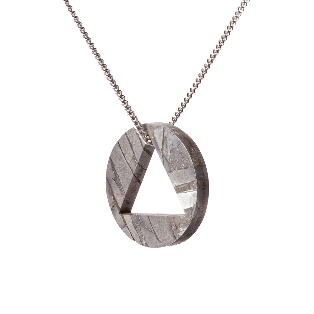 Meteorite pendant SNEBA Triangle In