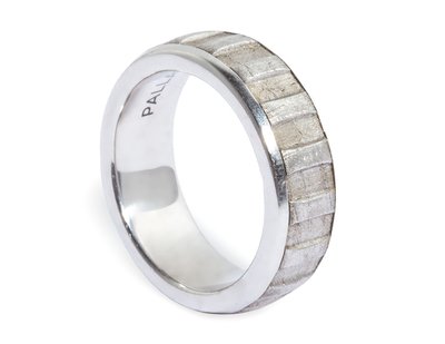 Seymchan meteorite ring
