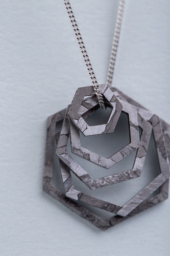 Meteorite pendant SNEBA Hexagon
