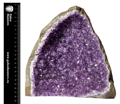 Amethyst geode
